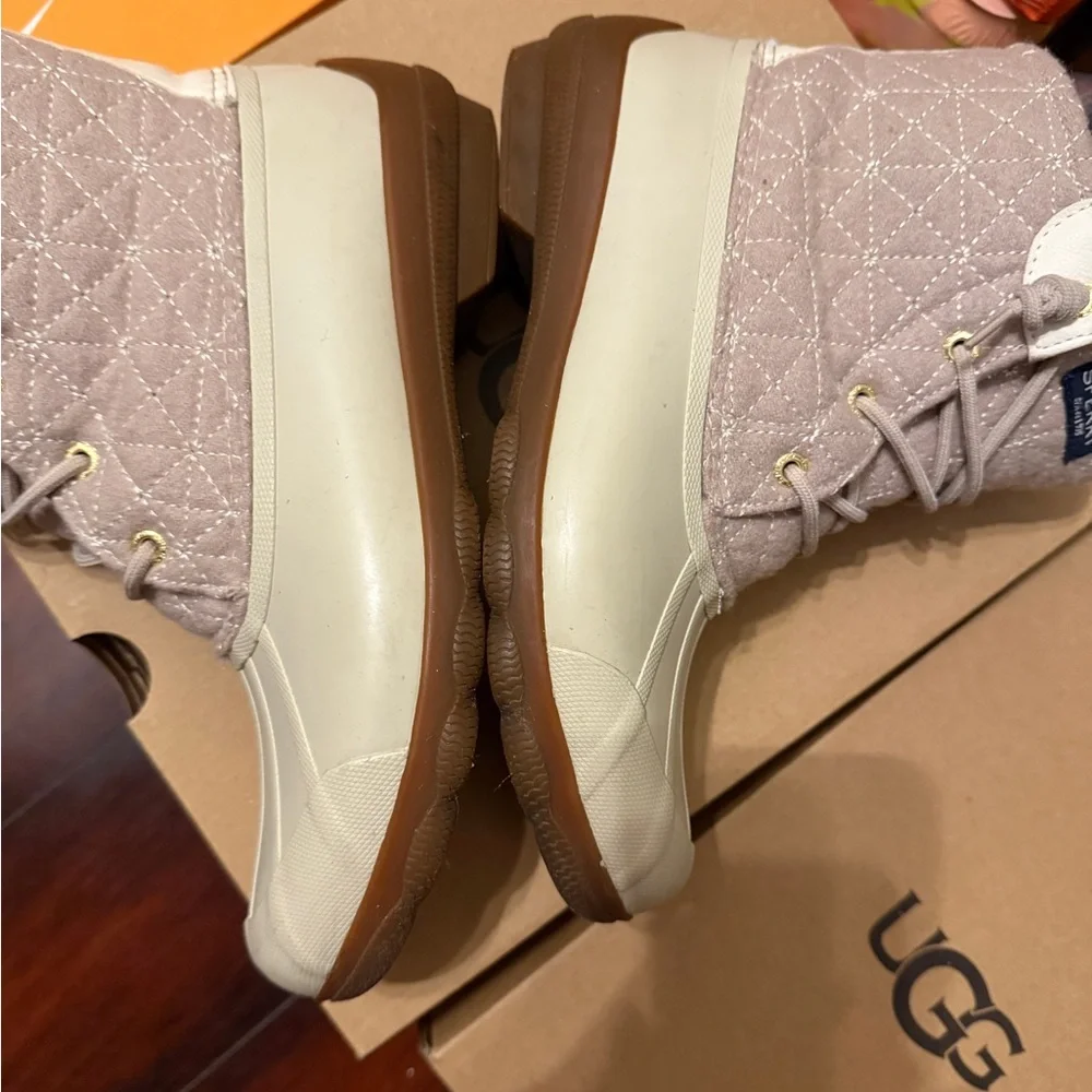 Women’s Boots - Picture 6 of 6